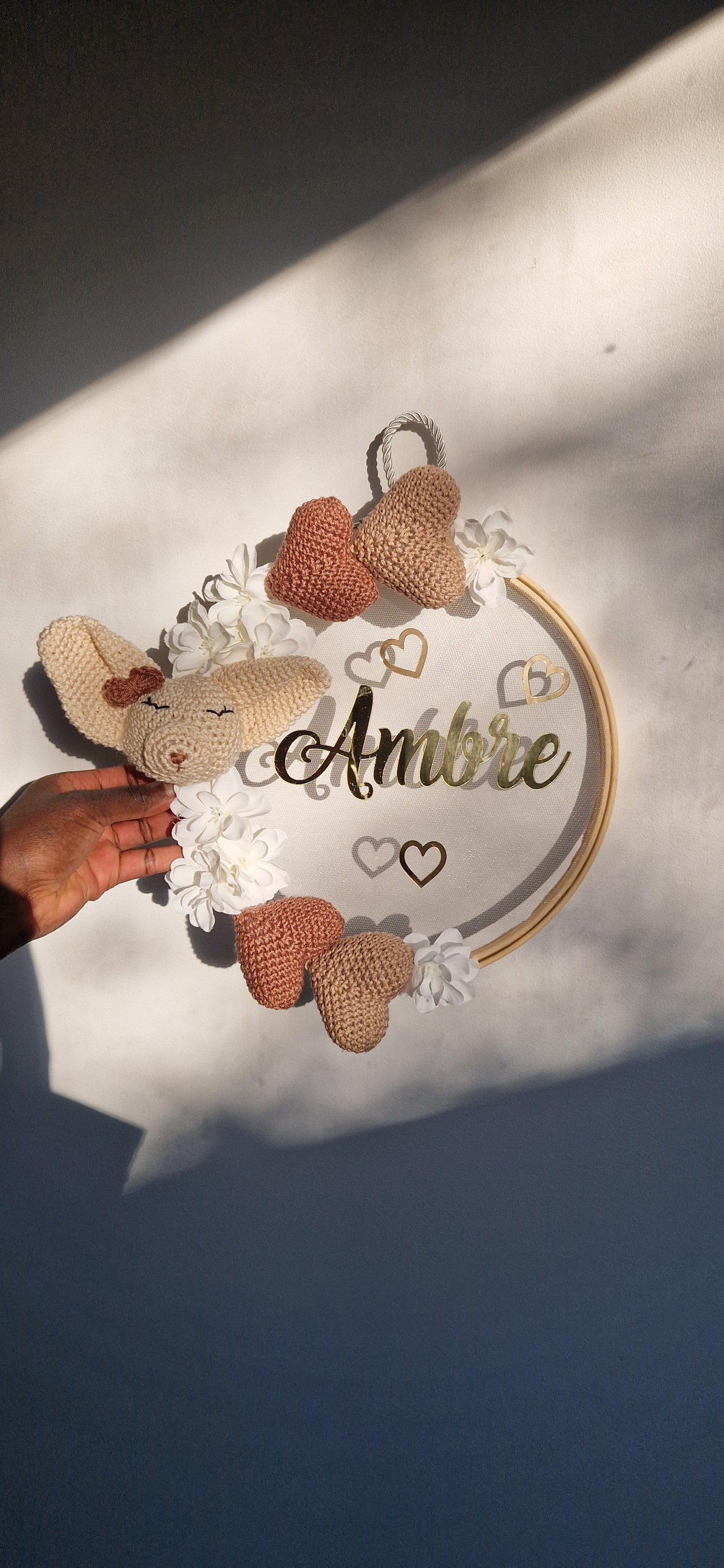 AMBRE - COURONNE PERSONNALISÉ CROCHET CHAMBRE BÉBÉ- FENNEC 
