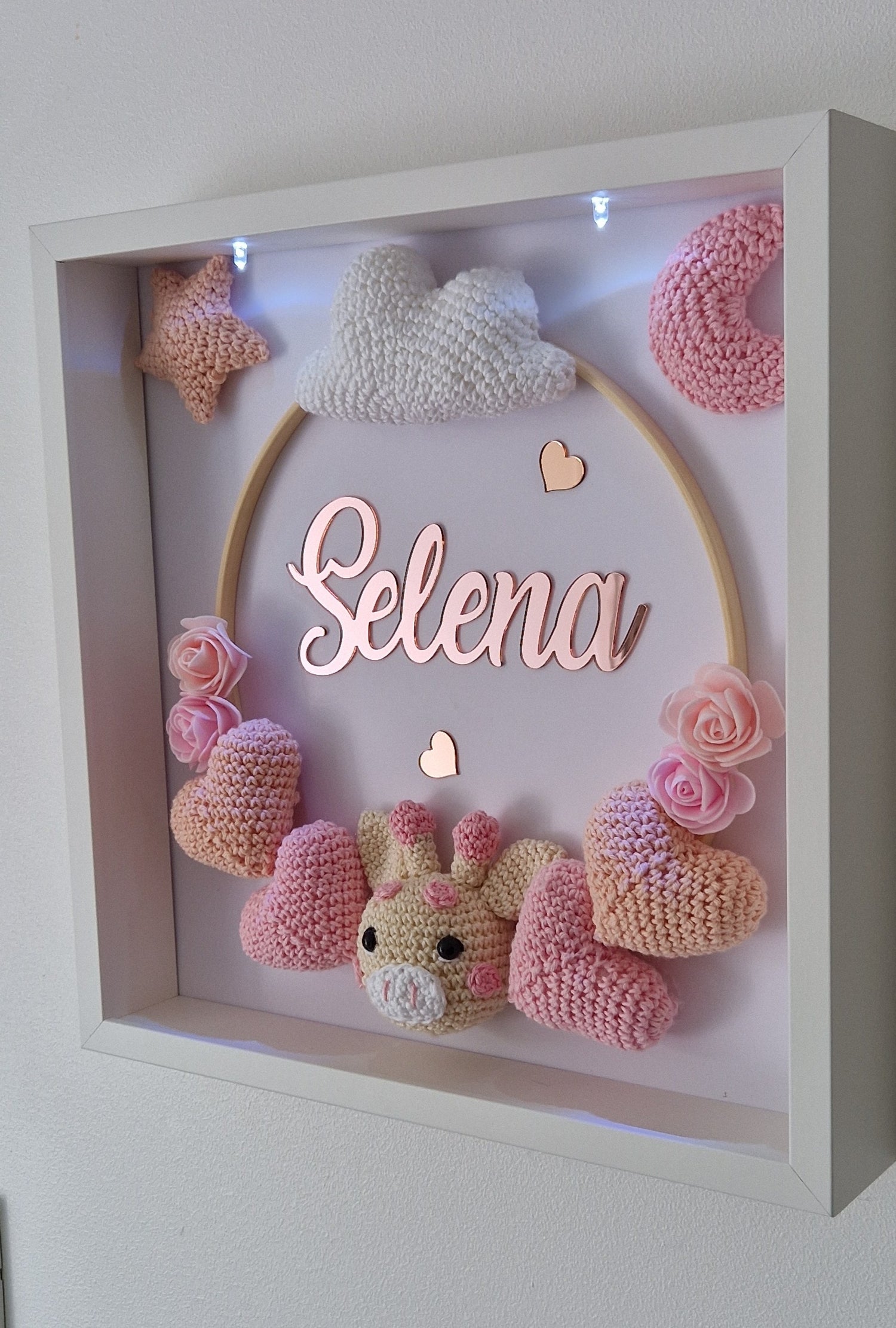  SELENA - CADRE PERSONNALISÉ CROCHET CHAMBRE BÉBÉ - GIRAFE