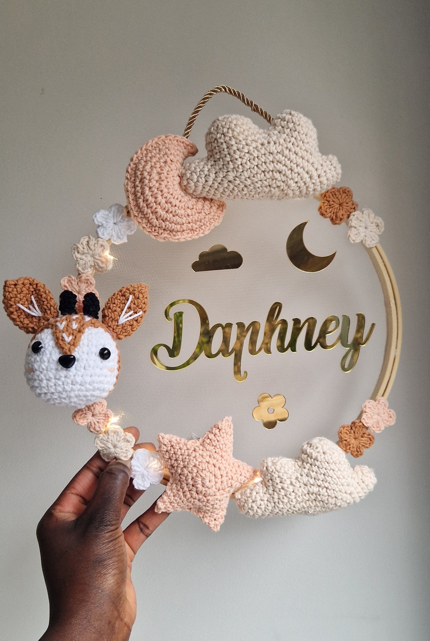 DAPHNEY - COURONNE CROCHET CHAMBRE BÉBÉ - FAON