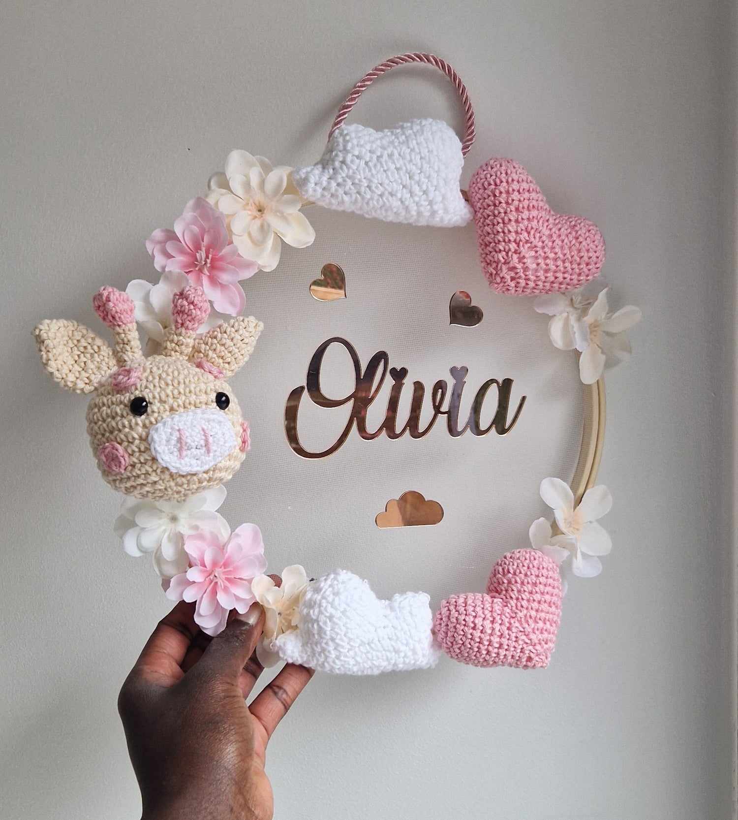 TALYA - COURONNE PERSONNALISÉ CROCHET CHAMBRE BÉBÉ - GIRAFE 