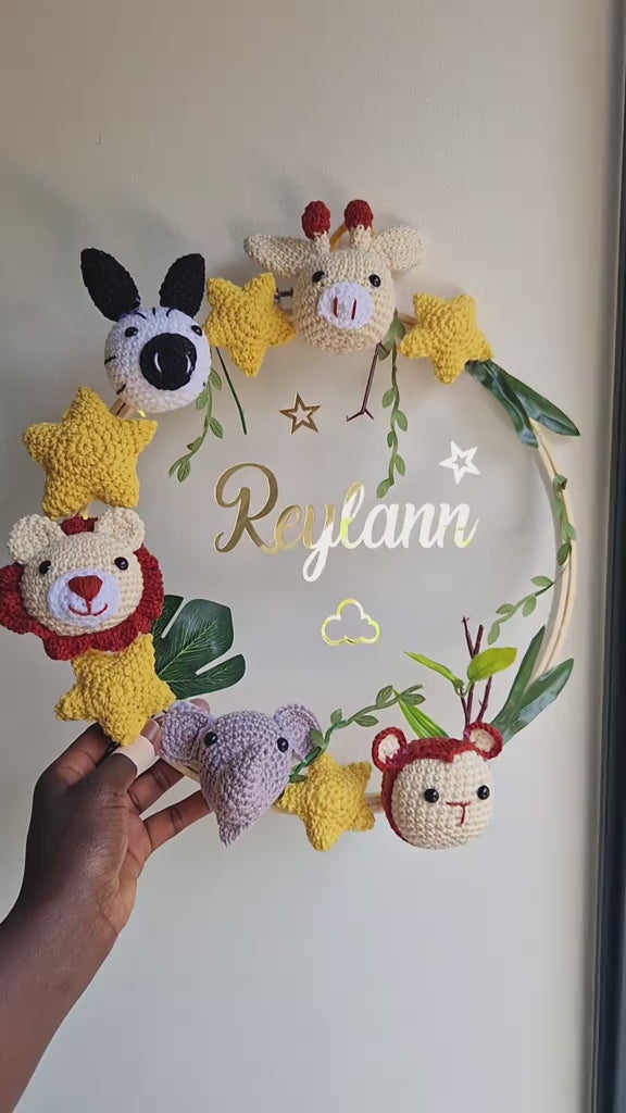 REYLANN - COURONNE PERSONNALISÉ CROCHET CHAMBRE BÉBÉ- THÈME SAVANE (taille XL)