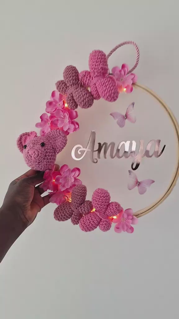 AMAYA - COURONNE PERSONNALISÉ CROCHET CHAMBRE BÉBÉ - THÈME OURS 